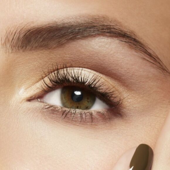 MAC Cosmetics Frost Eyeshadow - Picture 9 of 9